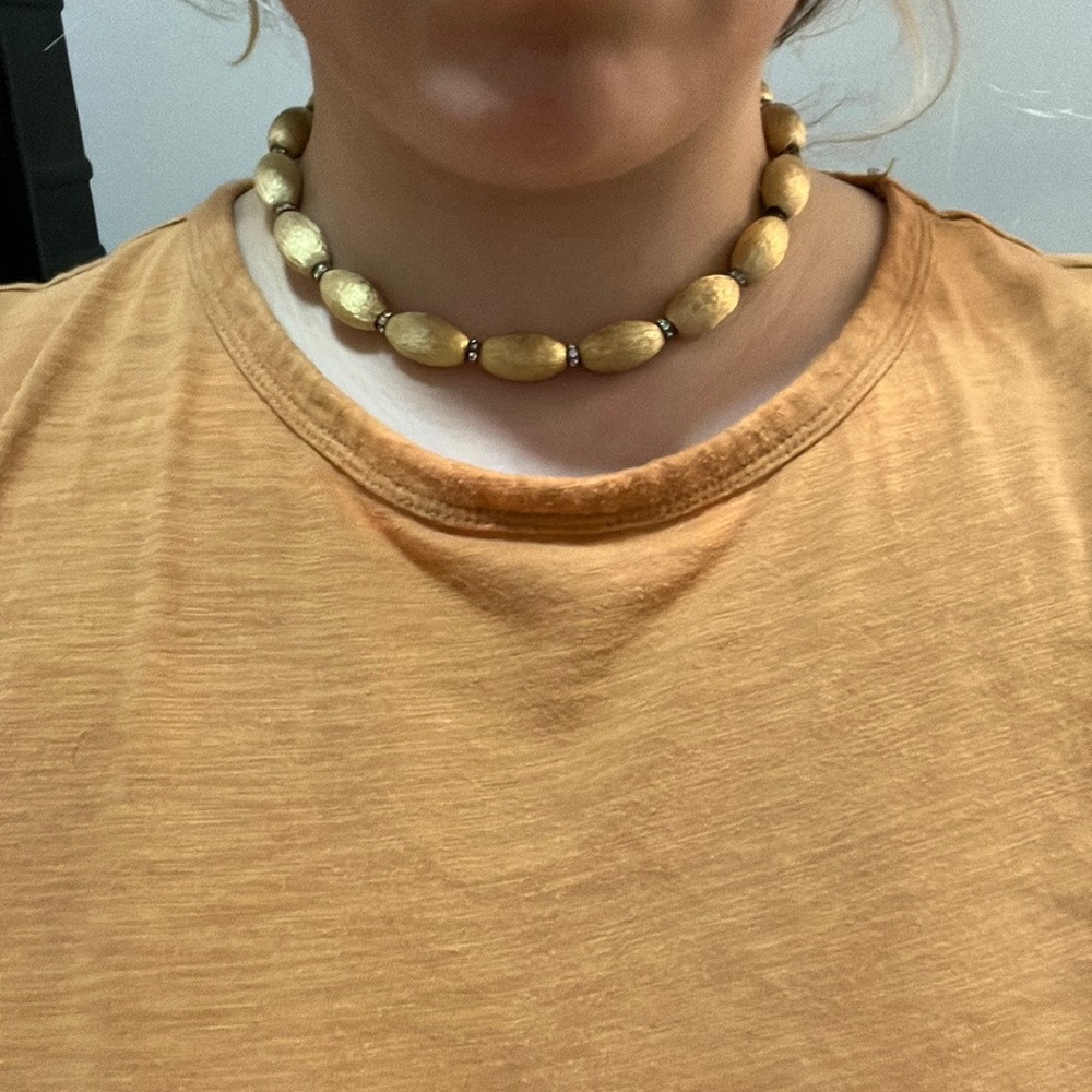 Choker necklace